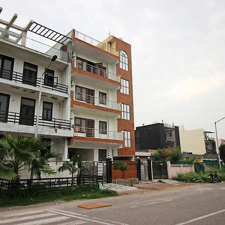 Oyo 9192 Hotel Raghav Residency 诺伊达 外观 照片
