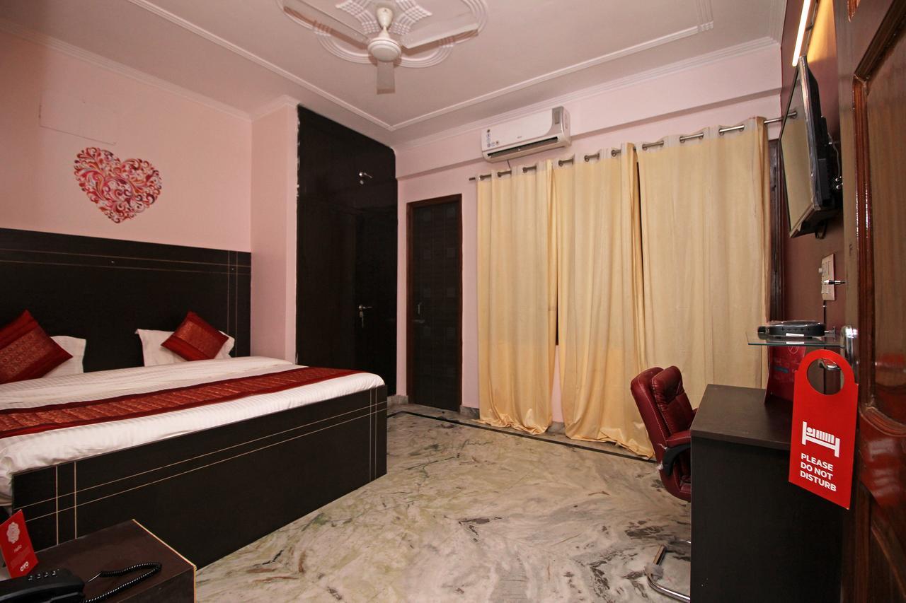Oyo 9192 Hotel Raghav Residency 诺伊达 外观 照片