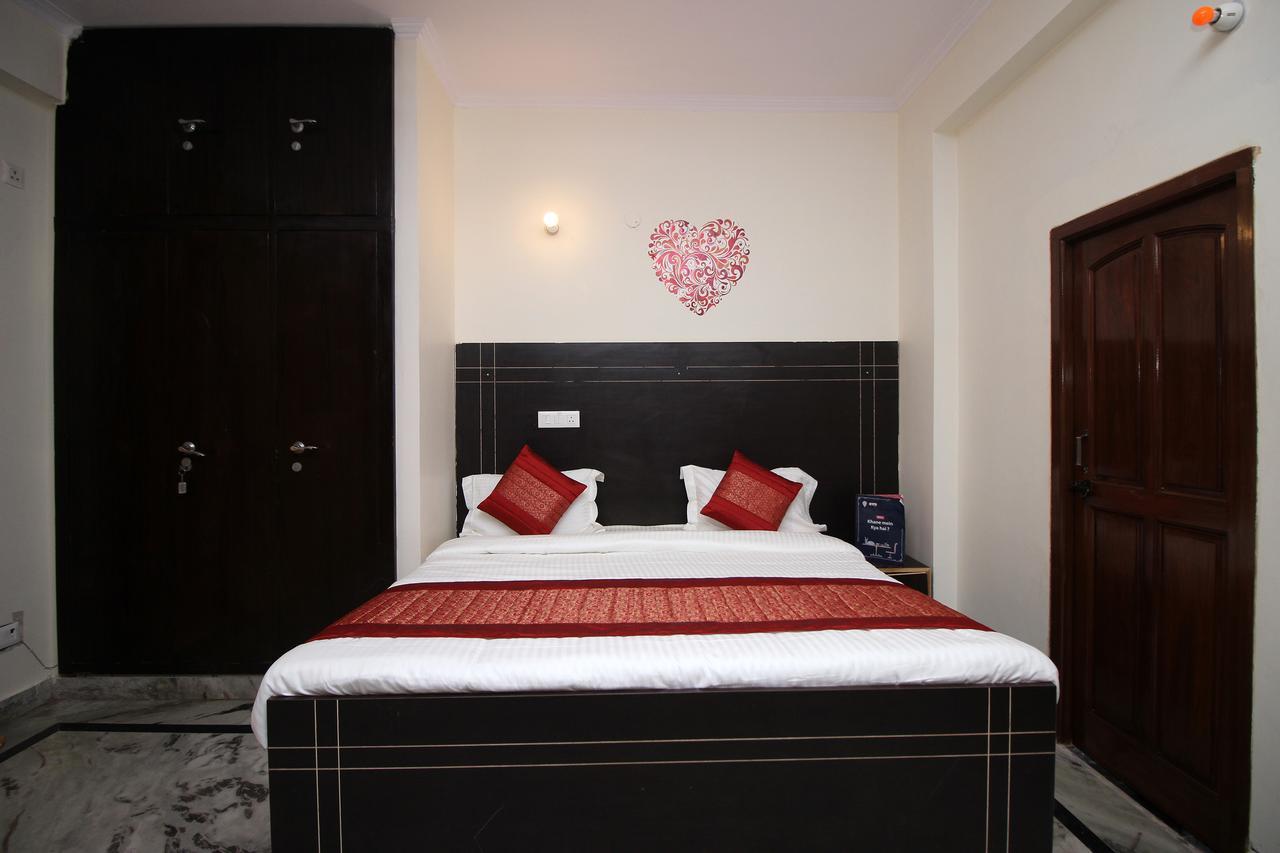 Oyo 9192 Hotel Raghav Residency 诺伊达 外观 照片